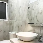 Modern Seaside With Sunset Views & Private Balcony Privat bolig *