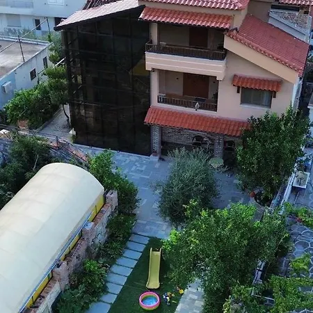 Modern Seaside With Sunset Views & Private Balcony Homestay *