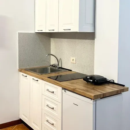 Homestay Modern Seaside With Sunset Views & Private Balcony